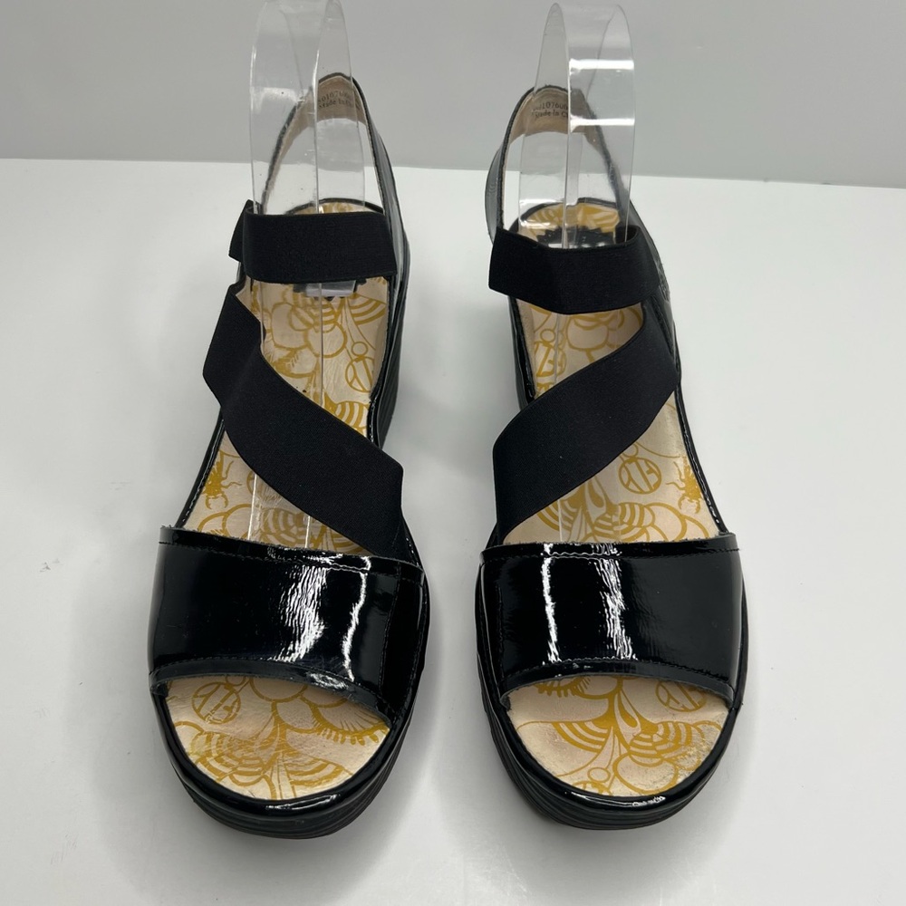 Fly London Black Patent Leather Sandals With Elastic Size EU 40 - Picture 3 of 16